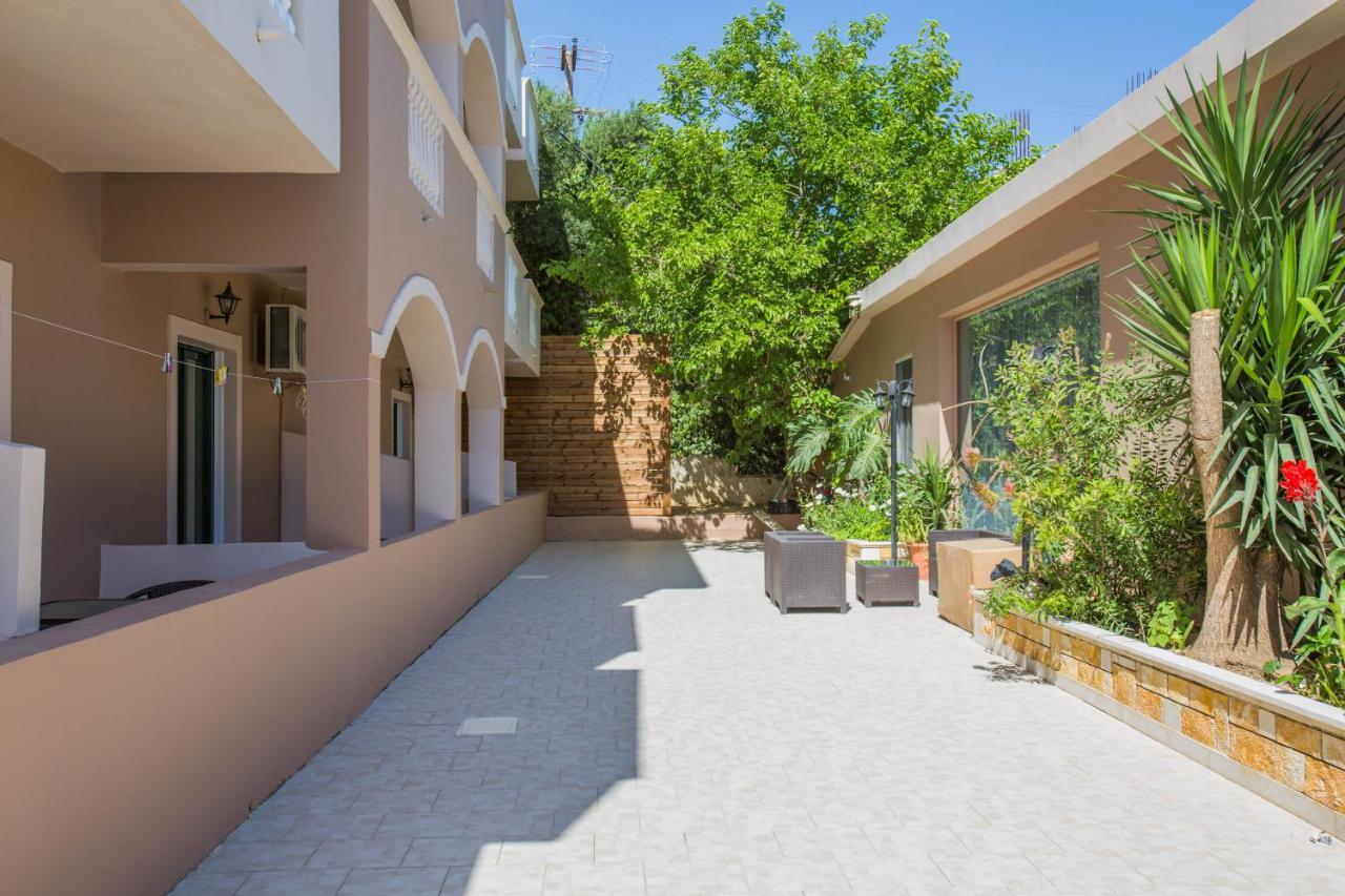 Kozanos Hotel & Suites Alykanas  Extérieur photo